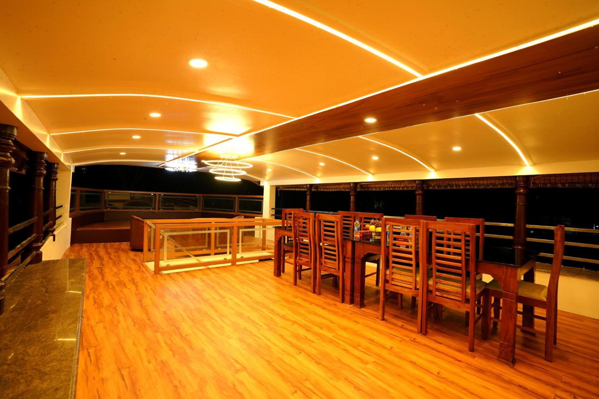 Indraprasthamlakecruise Alappuzha Exterior foto
